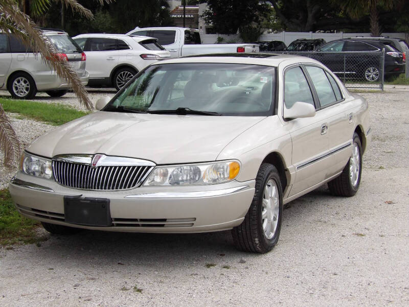 2002 Lincoln Continental