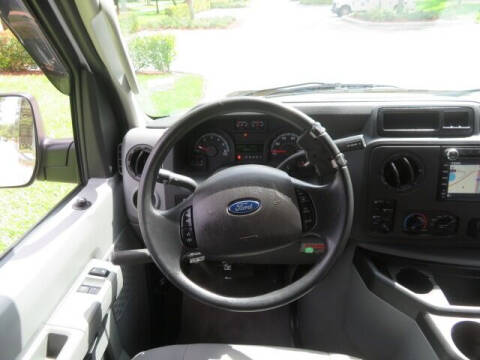 2014 Ford E-Series E-150 XLT