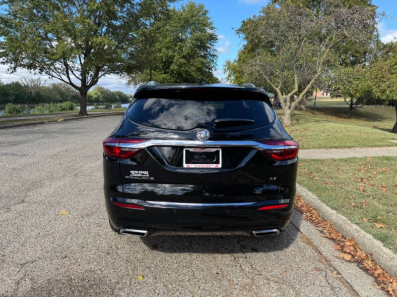 2020 Buick Enclave Essence
