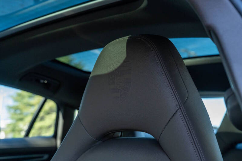 2023 Porsche Panamera Platinum Edition