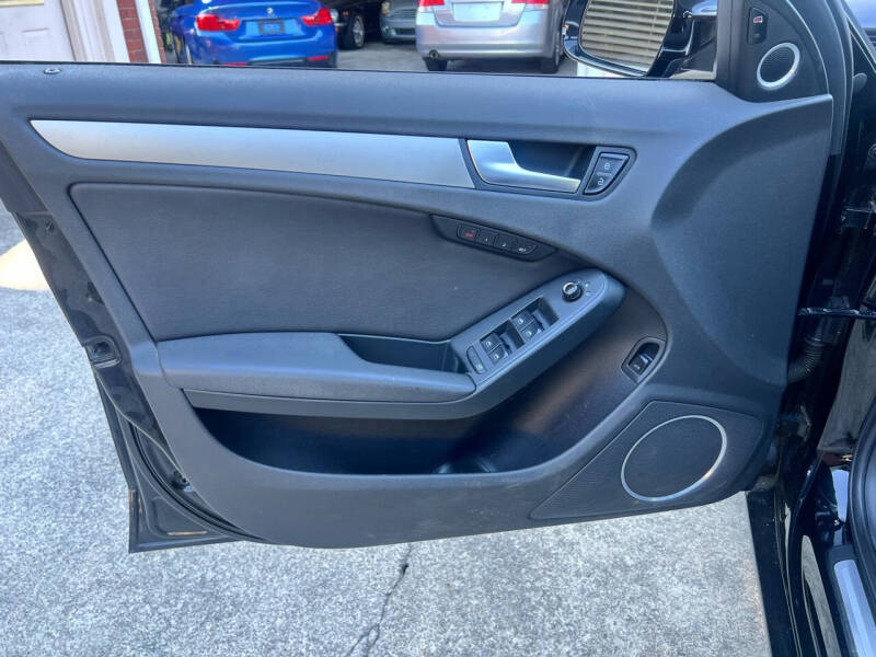 2011 Audi A4 2.0T quattro Avant Prestige