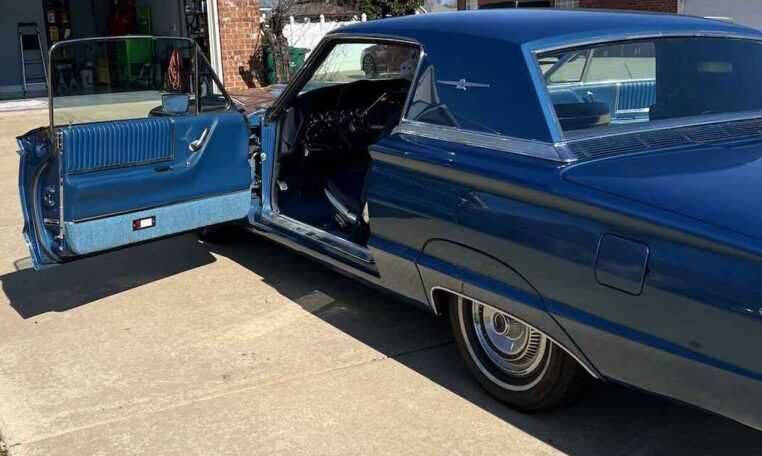 1966 Ford Thunderbird