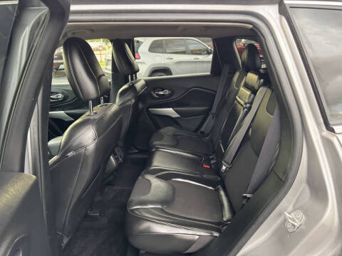 2018 Jeep Cherokee Latitude Plus