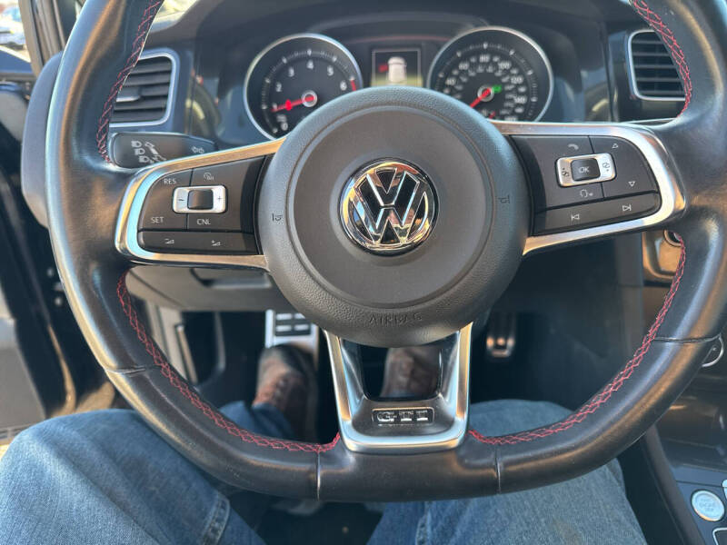 2016 Volkswagen Golf GTI SE