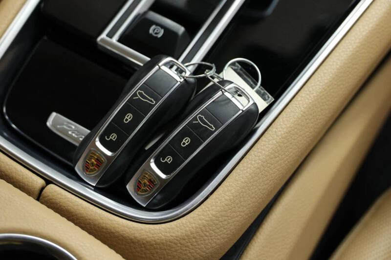 2018 Porsche Panamera