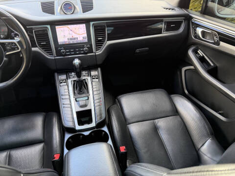 2018 Porsche Macan S