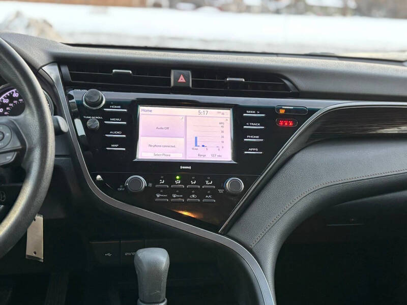 2020 Toyota Camry LE