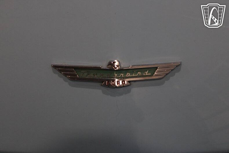 1957 Ford Thunderbird