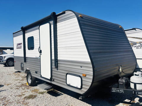 2023 Coleman Lantern 17B