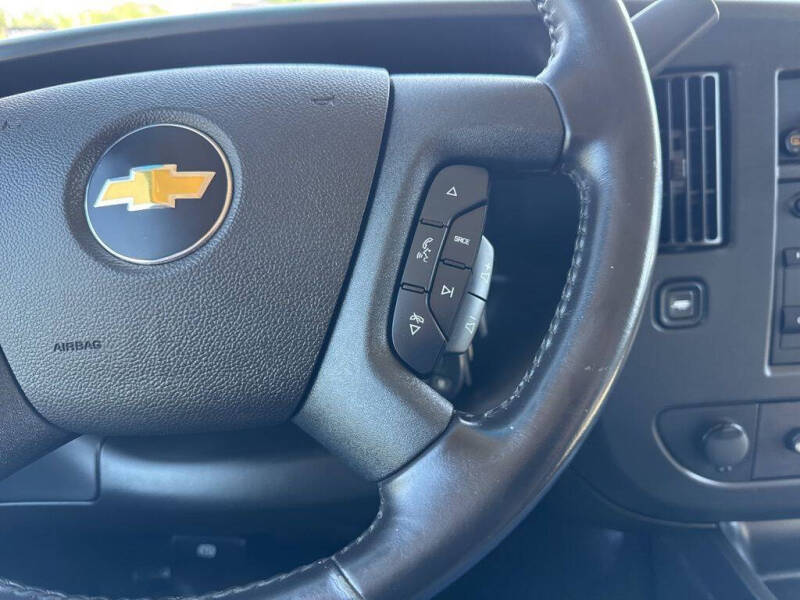 2023 Chevrolet Express 2500