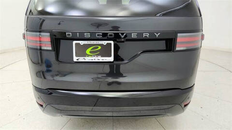 2024 Land Rover Discovery P300 Dynamic SE