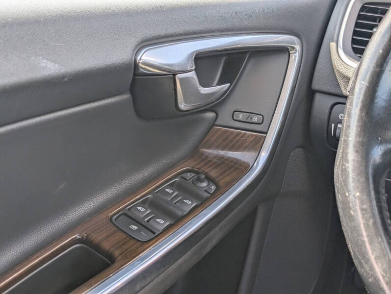 2013 Volvo S60 T5
