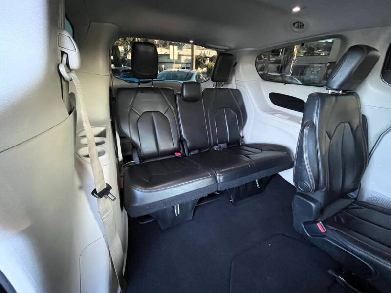 2017 Chrysler Pacifica