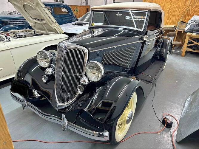 1934 Ford Cabriolet