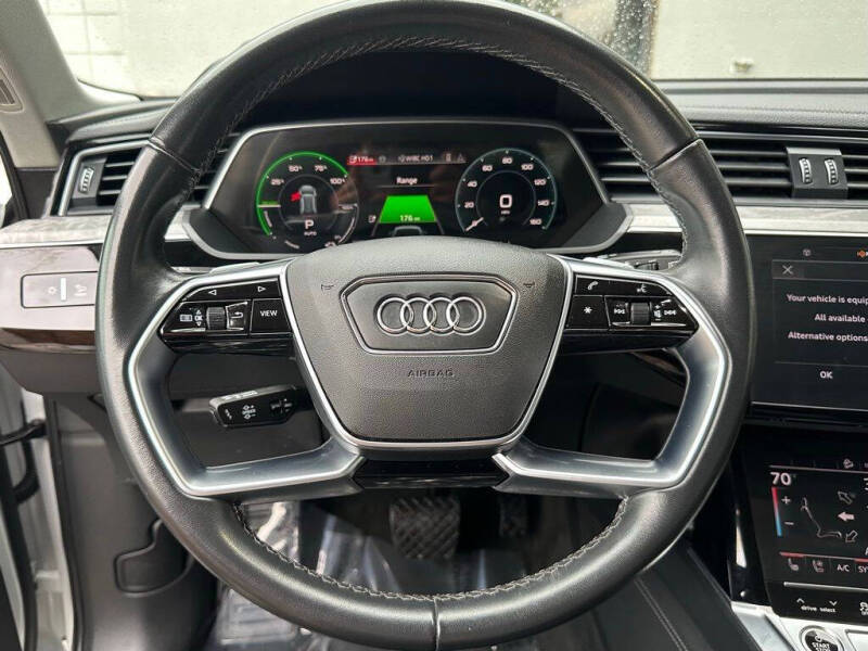 2024 Audi Q8 e-tron quattro Premium Plus