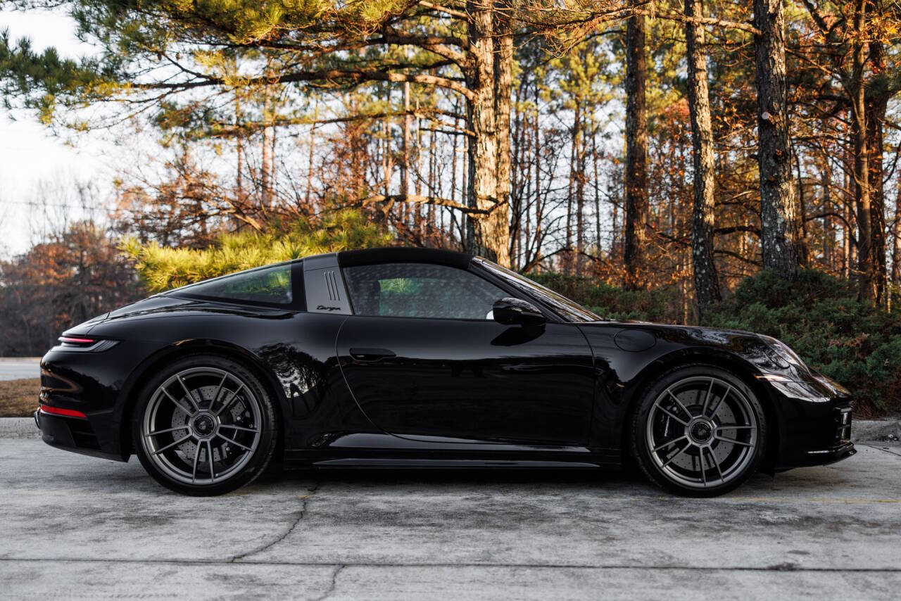 2022 Porsche 911 6