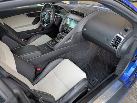 2021 Jaguar F-TYPE R