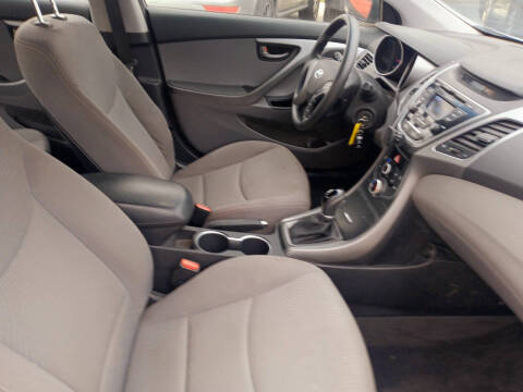 2014 Hyundai Elantra SE
