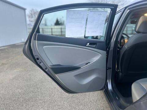 2016 Hyundai Accent SE