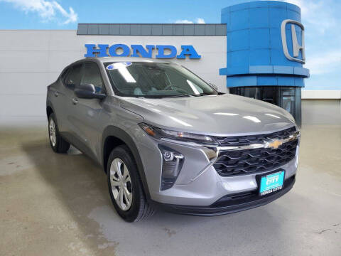 2025 Chevrolet Trax LS