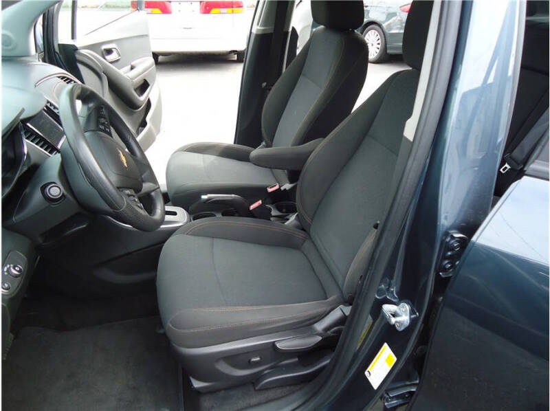 2022 Chevrolet Trax LS