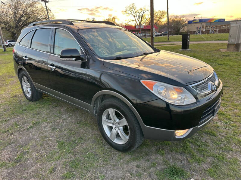 2011 Hyundai Veracruz for sale at Texas Select Autos LLC in Mckinney TX