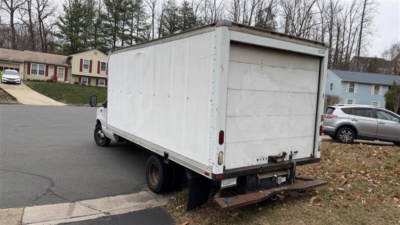 2002 Ford E-Series E-350 SD