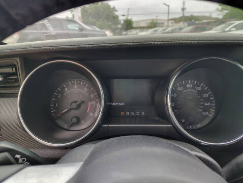 2016 Ford Mustang V6