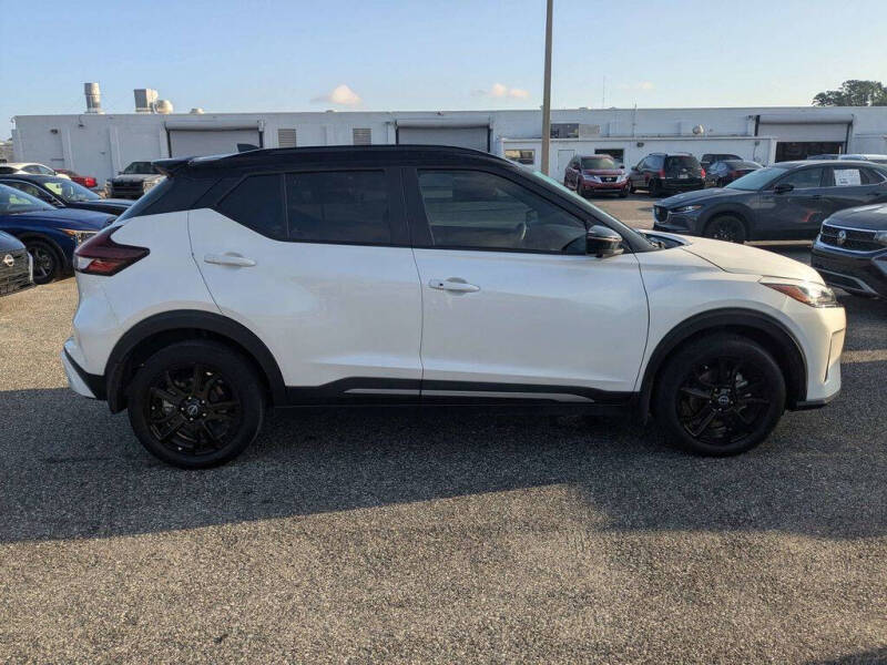 2024 Nissan Kicks SR