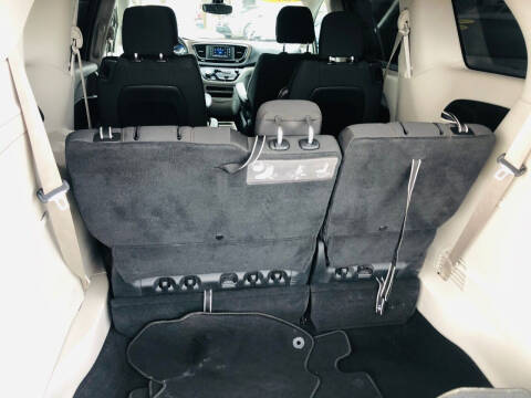 2017 Chrysler Pacifica Touring