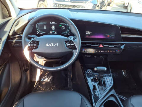 2025 Kia Niro EX