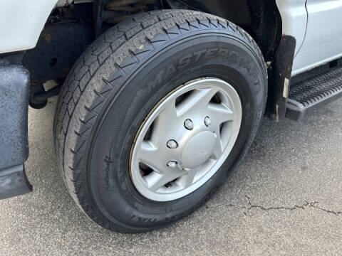 2014 Ford E-Series E-250
