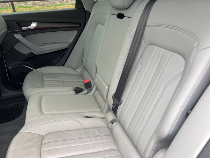 2022 Audi Q5 quattro S line Prem Plus 45 TFSI