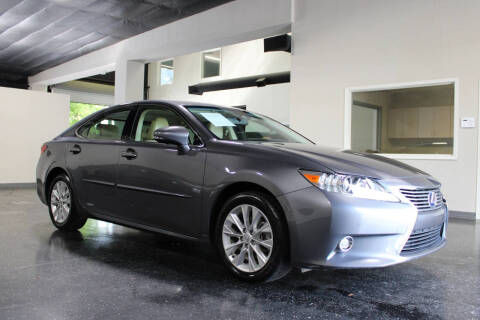 2015 Lexus ES 300h
