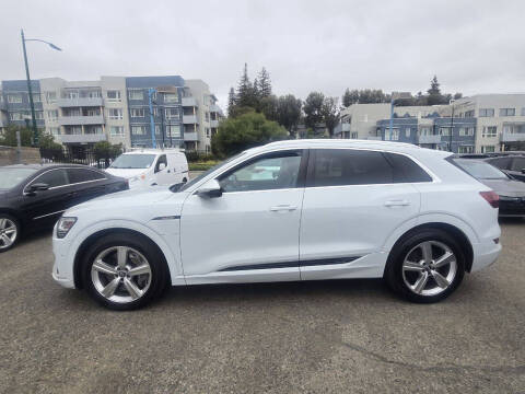 2019 Audi e-tron quattro Premium Plus