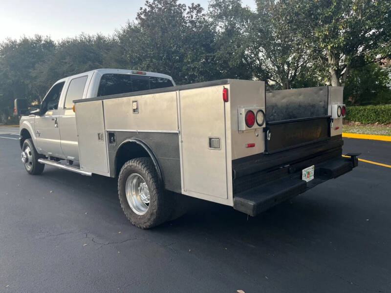 2011 Ford F-350 Super Duty Lariat