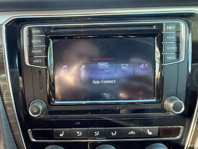 2016 Volkswagen Passat