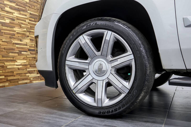 2020 Cadillac Escalade Luxury