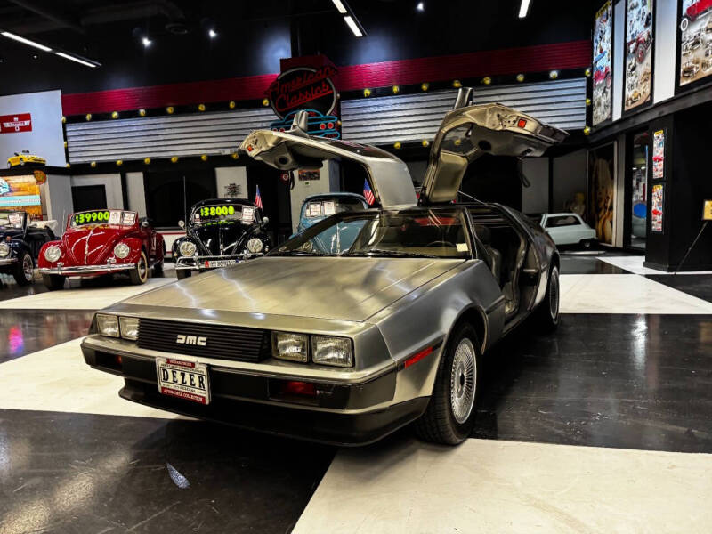 1981 DeLorean DMC-12