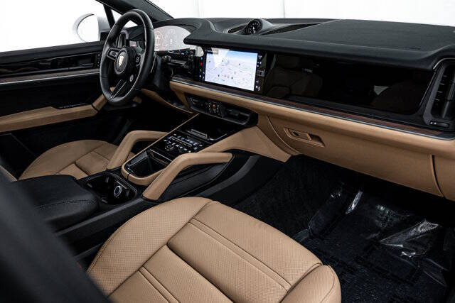 2025 Porsche Cayenne Coupe