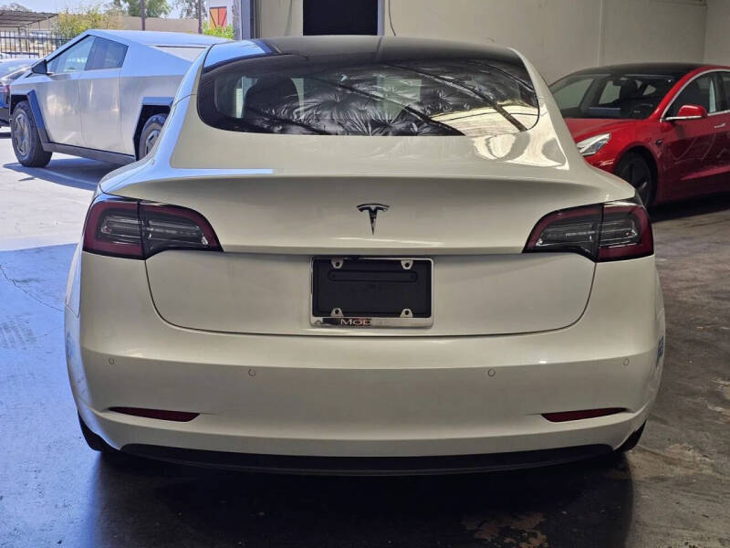 2021 Tesla Model 3 Standard Range Plus