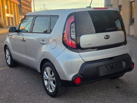 2015 Kia Soul +