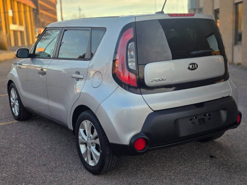 2015 Kia Soul +