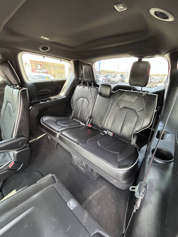 2025 Chrysler Pacifica Limited