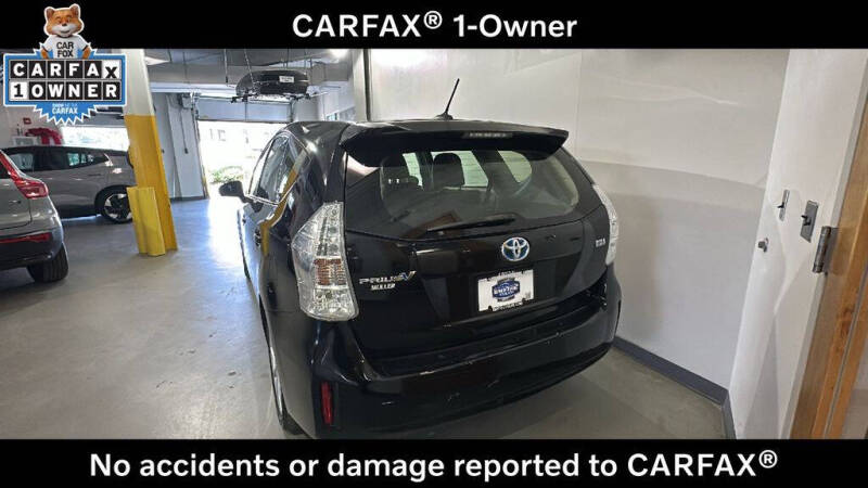 2012 Toyota Prius v Five