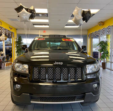 2013 Jeep Grand Cherokee for sale at Diamond Cut Autos in Fort Myers FL