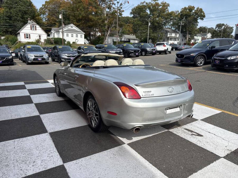 2004 Lexus SC 430