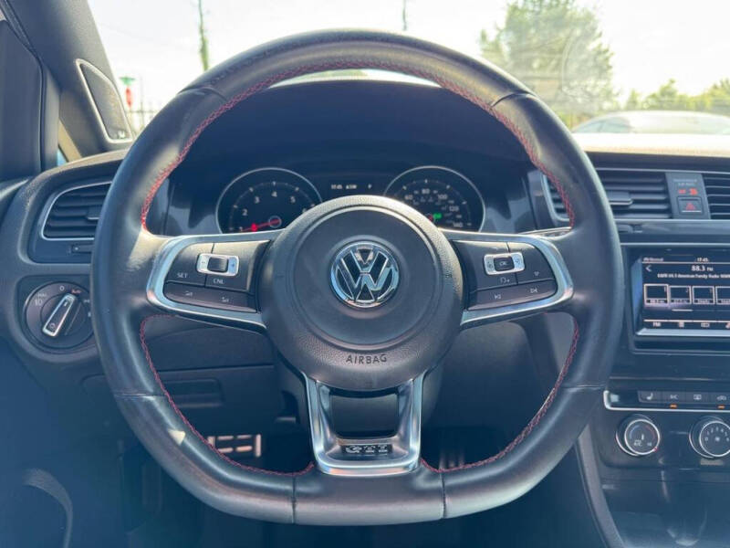 2015 Volkswagen Golf GTI SE