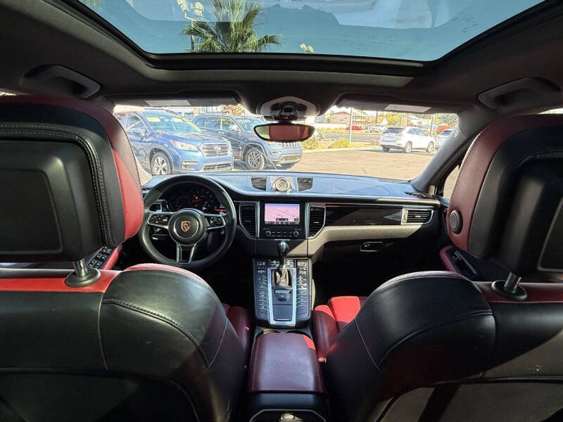 2018 Porsche Macan GTS