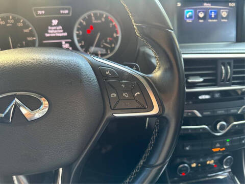 2018 Infiniti QX30 Luxury